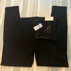 American Eagle black jeggings size 12 NWT 🖤